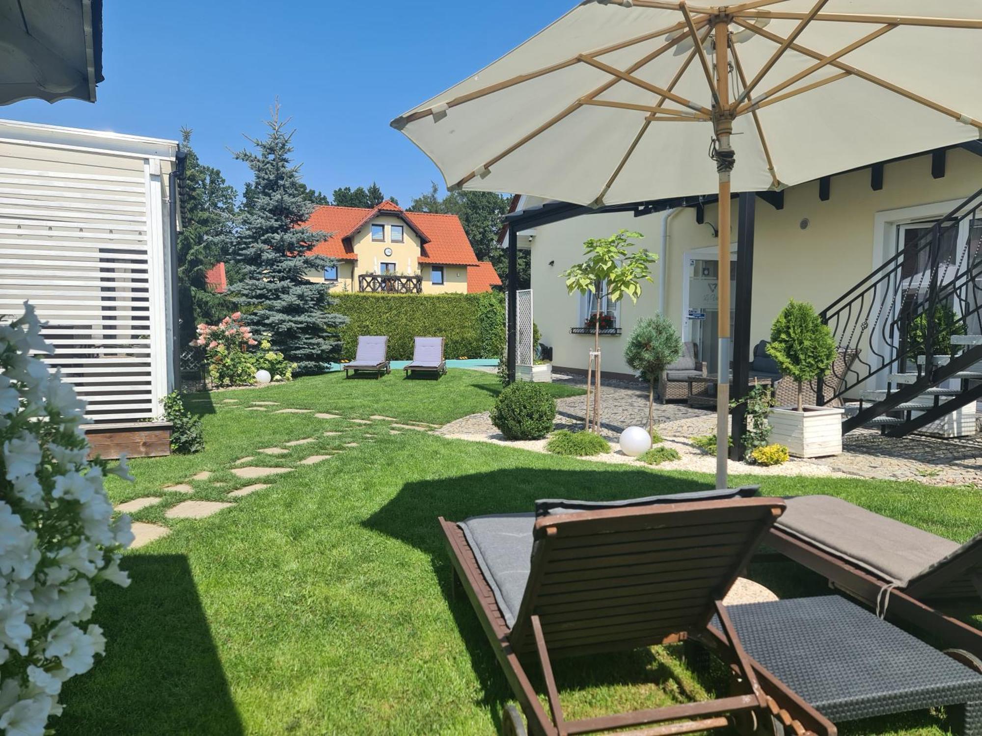 Apartamenty "La Villa" Z Klimatyzacja, Ogrodem, Parkingiem, Blisko Centrum Kudowa-Zdrój Exterior foto